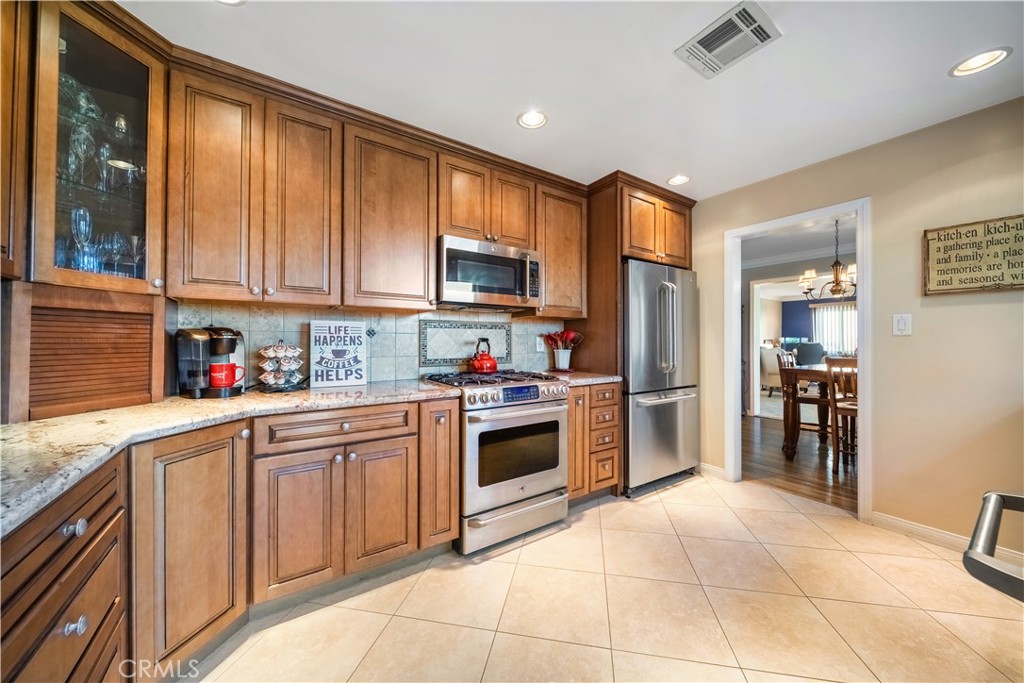 736 North Stephora Avenue Covina, CA 91724 - Photo 16 of 50