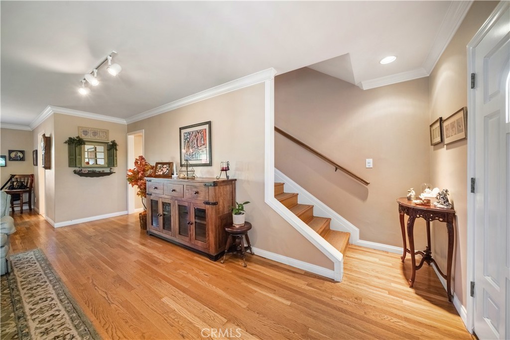 736 North Stephora Avenue Covina, CA 91724 - Photo 5 of 50