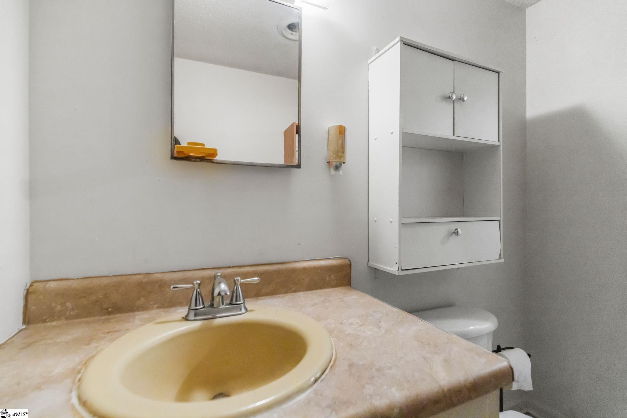 950 North Logan Street Gaffney, SC 29341 - Photo 19 of 25