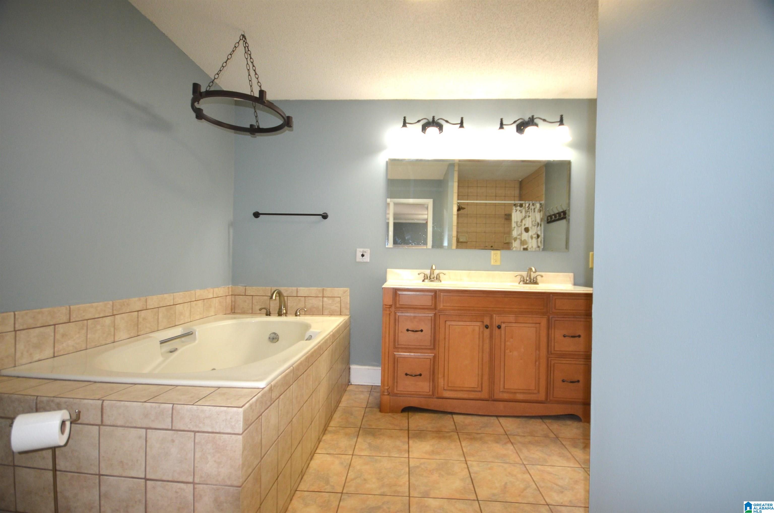 1918 Oakleaf Lane Arab, AL 35016 - Photo 16 of 32