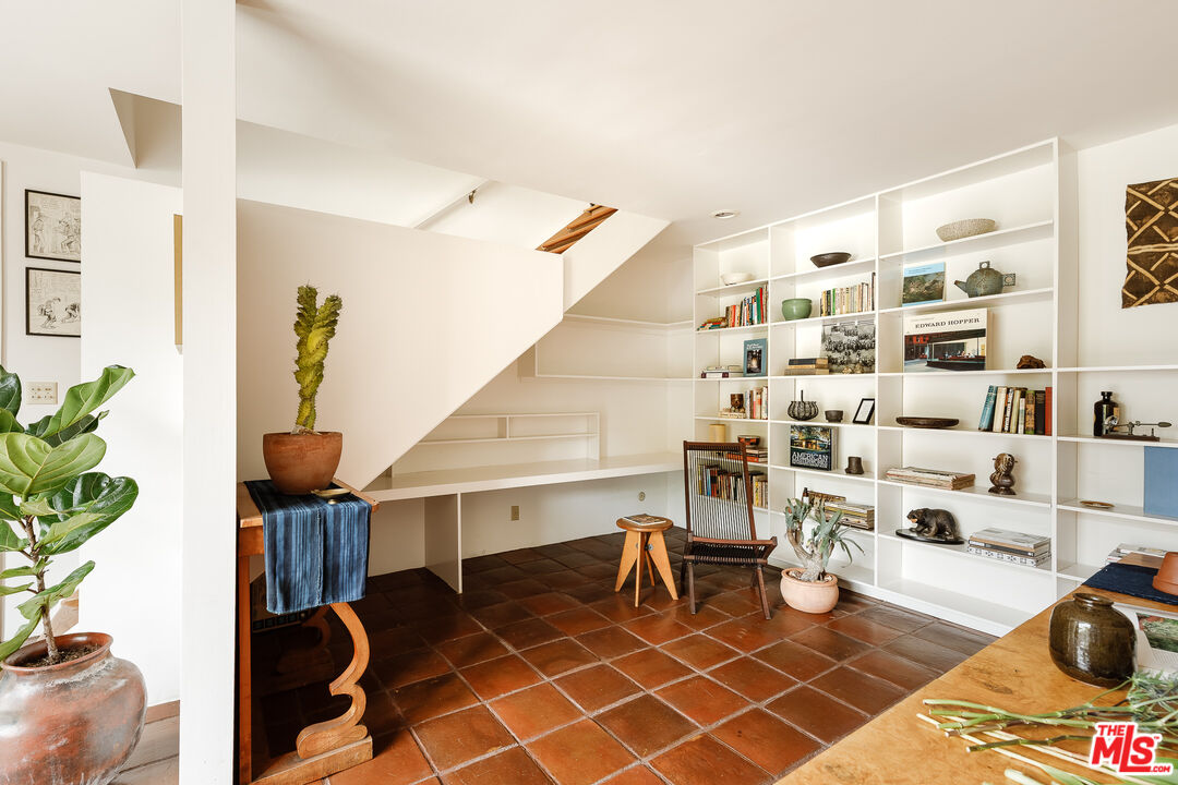 9620 Heather Road Beverly Hills, CA 90210 - Photo 14 of 45