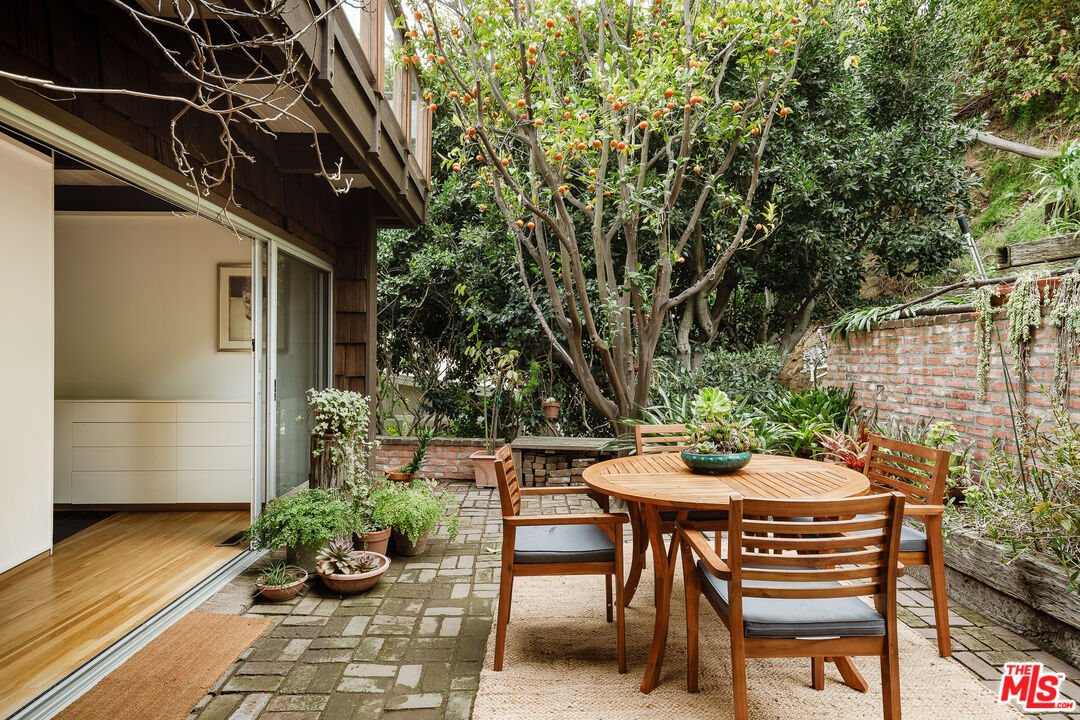 9620 Heather Road Beverly Hills, CA 90210 - Photo 21 of 45