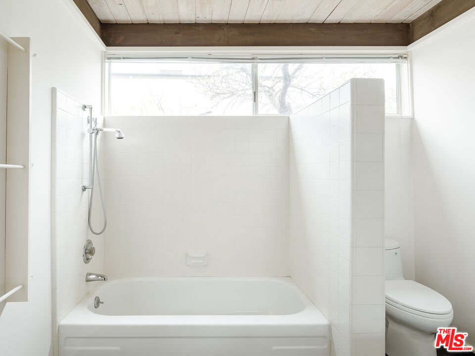 9620 Heather Road Beverly Hills, CA 90210 - Photo 26 of 45