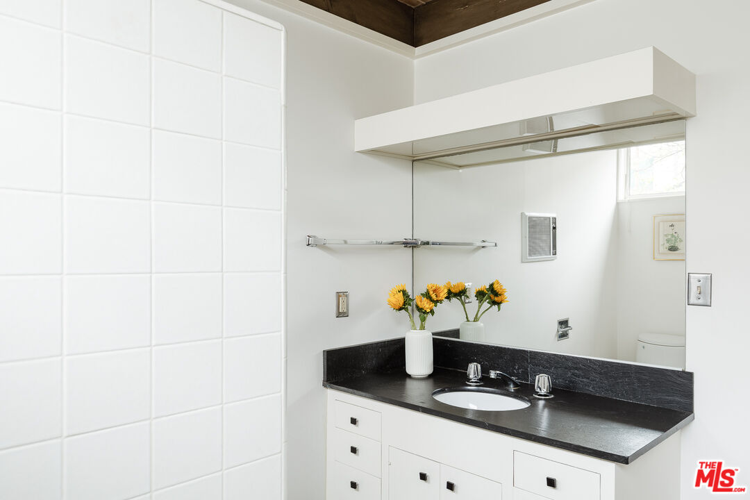 9620 Heather Road Beverly Hills, CA 90210 - Photo 27 of 45