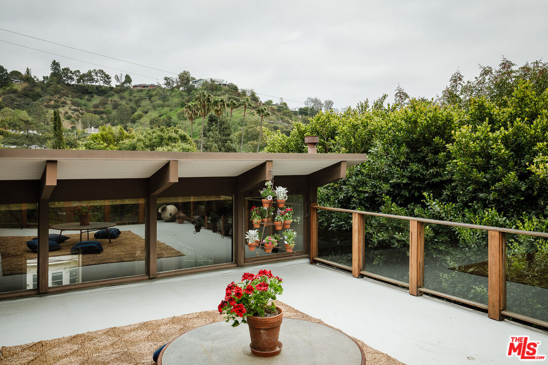 9620 Heather Road Beverly Hills, CA 90210 - Photo 39 of 45