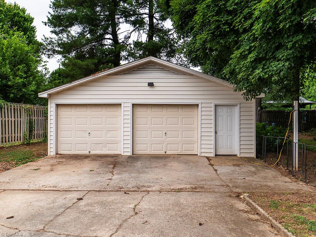 1311 Fleming Road Greensboro, NC 27410 - Photo 43 of 50