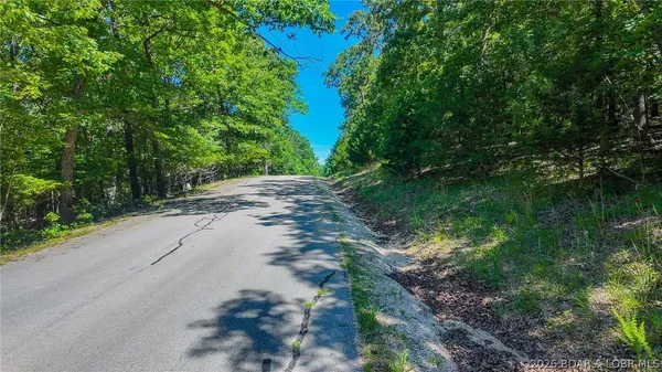$12,500 | Lot #902 Muirfield Drive, Sunrise Beach, MO 65079