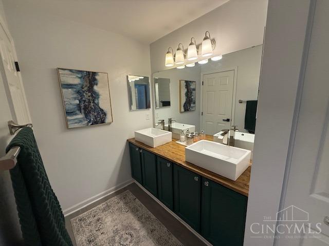 5220 Fox Ridge Cincinnati, OH 45248 - Photo 13 of 26 Gallery Image 13