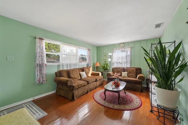 $220,000 | 1404 Hemlock Drive, Pasadena, TX 77502