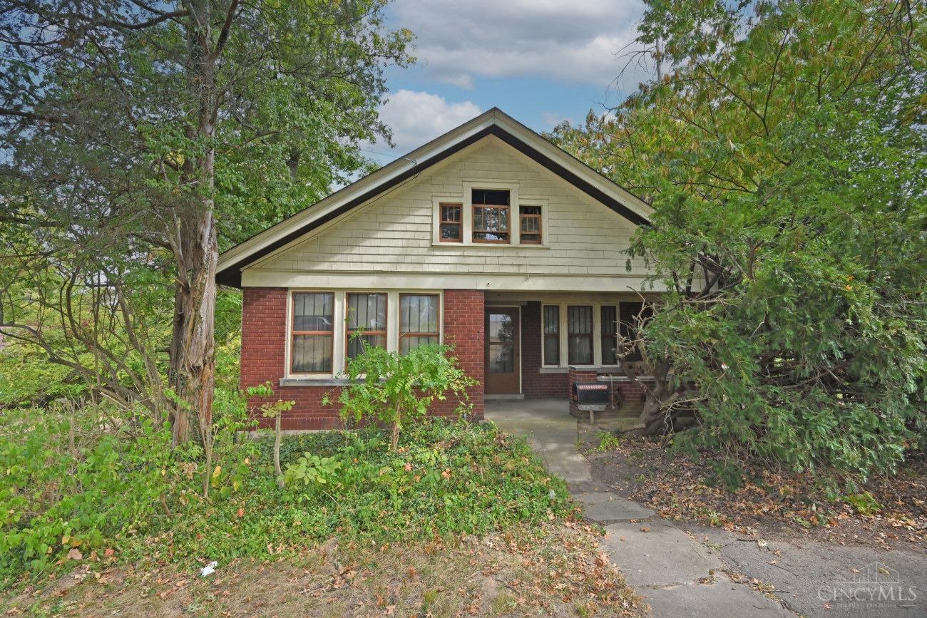6106 Plainfield Road Silverton, OH 45213 - Photo 1 of 53