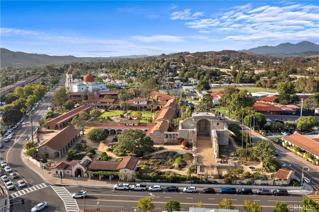 $1,999,000 | 33575 Via De Agua, San Juan Capistrano, CA 92675