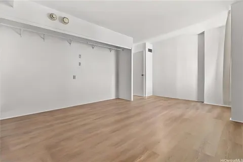 $675,000 | 2215 Aloha Drive, Unit DH1401, Honolulu, HI 96815