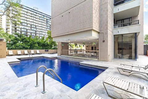 $675,000 | 2215 Aloha Drive, Unit DH1401, Honolulu, HI 96815