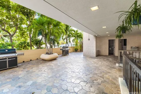 $675,000 | 2215 Aloha Drive, Unit DH1401, Honolulu, HI 96815