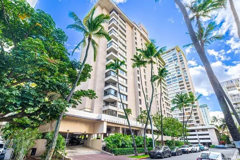 $675,000 | 2215 Aloha Drive, Unit DH1401, Honolulu, HI 96815