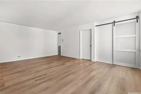 $675,000 | 2215 Aloha Drive, Unit DH1401, Honolulu, HI 96815