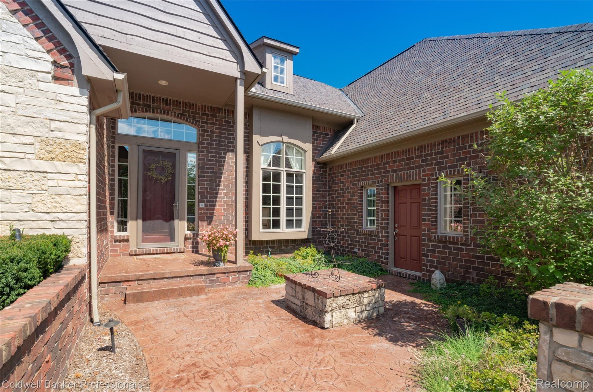 6998 OakhurstRidge-6.jpg