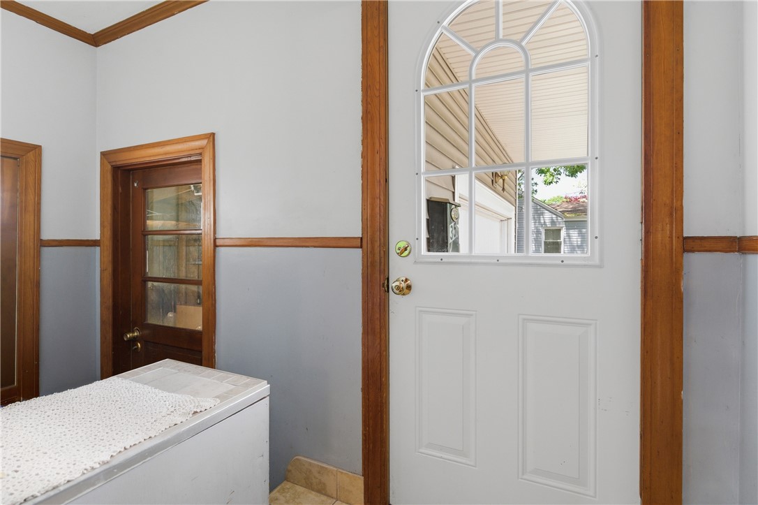 351 Maple Street Warwick, RI 02888 - Photo 18 of 29