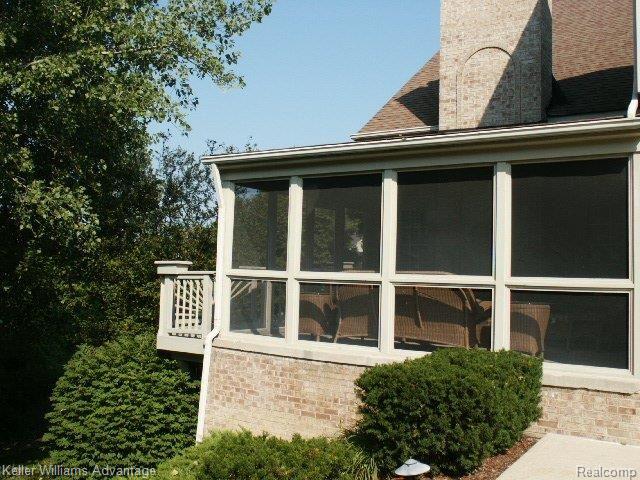 4958 Lexington Court Rochester, MI 48306 - Photo 3 of 17 Screened in Porch