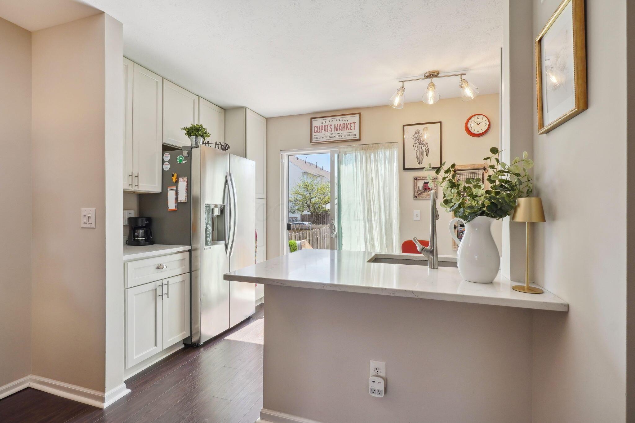 707 Lazelle Road Westerville, OH 43081 - Photo 5 of 26 Eat in area
