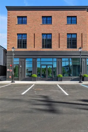 $14,750 | 12 Roosevelt Avenue, Unit A, Roslyn, NY 11576