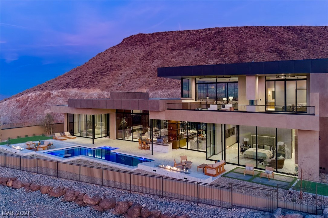 7 Stoneshead Court Henderson, NV 89012 - Photo 4 of 12