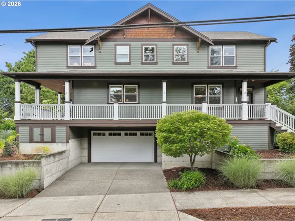 $1,299,900 | 829 Southeast Umatilla Street, Portland, OR 97202