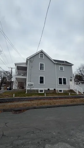 $2,950 | 6 Pratt Avenue, Unit 1, Beverly, MA 01915