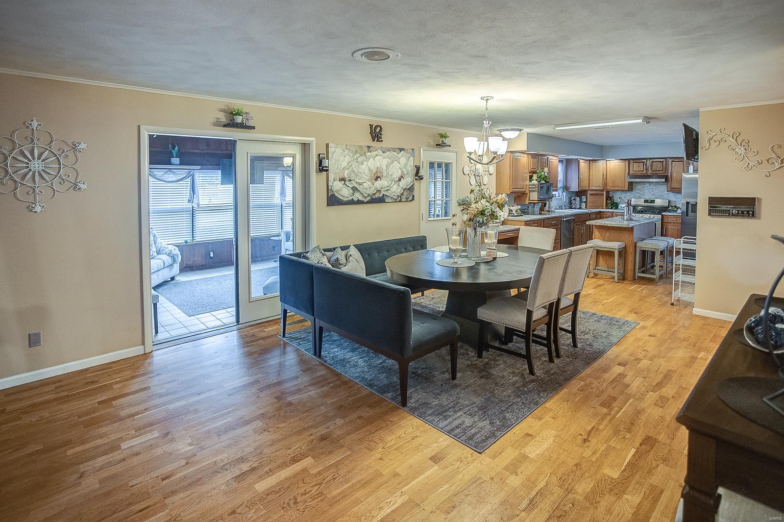 429 John Henry Road Belleville, IL 62220 - Photo 10 of 54 Gallery Image 10
