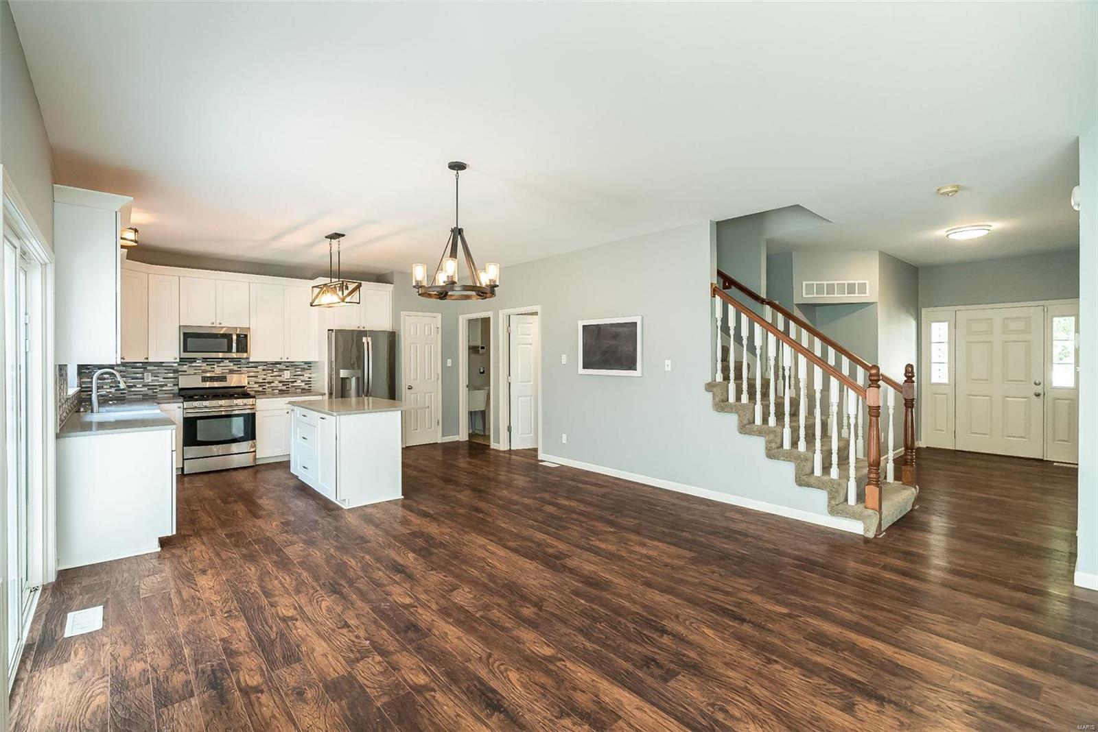 3 Compass Pointe St. Louis, MO 63129 - Photo 18 of 52 Gallery Image 18