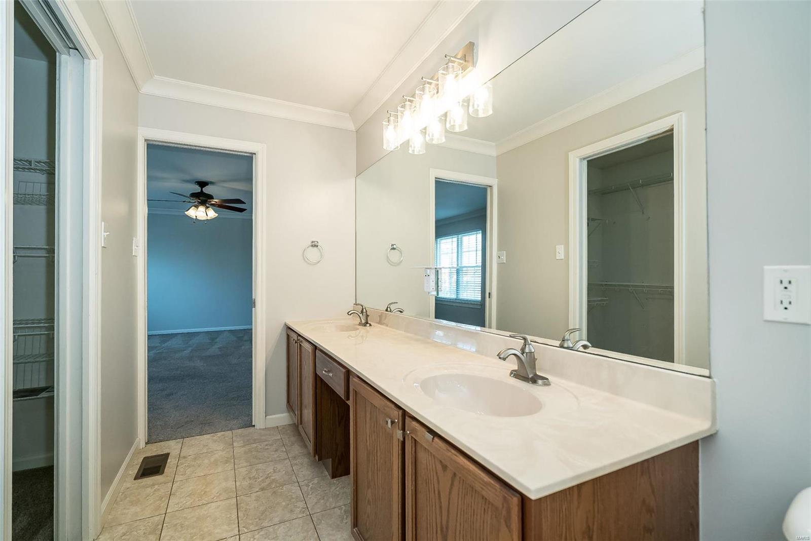 3 Compass Pointe St. Louis, MO 63129 - Photo 31 of 52 Gallery Image 31