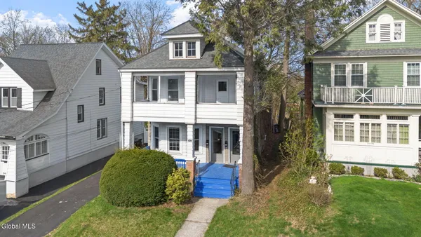 $309,000 | 2422 Lavin Court, Troy, NY 12180