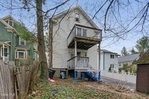$309,000 | 2422 Lavin Court, Troy, NY 12180