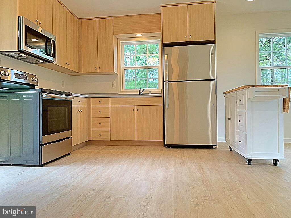 22129 Indian Bridge Road California, MD 20619 - Photo 4 of 16