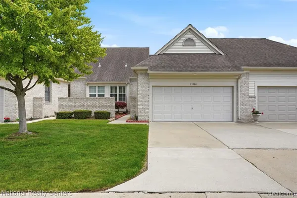 $300,000 | 13500 Wyndemere Circle, Sterling Heights, MI 48313