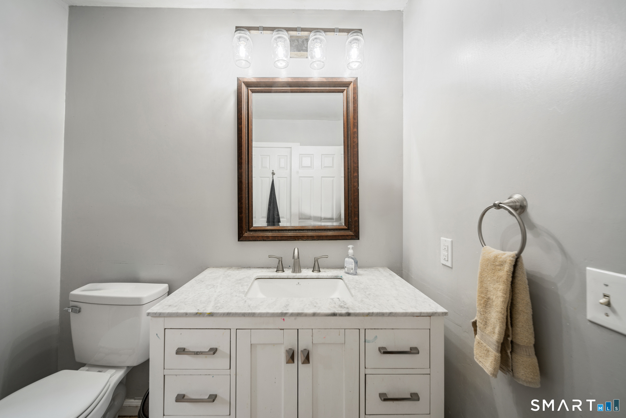 189 Flanders Road Bethlehem, CT 06751 - Photo 16 of 40 Gallery Image 16