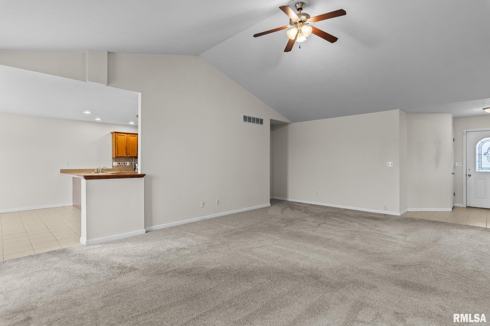 2704 Johnathan Place Springfield, IL 62711 - Photo 8 of 38 Gallery Image 8