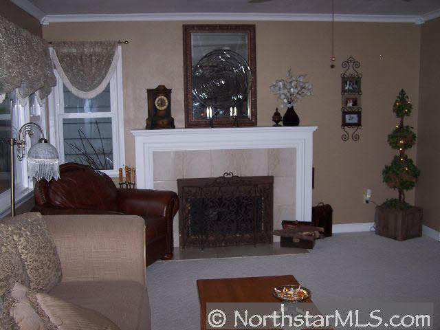 431 16th Avenue Southwest Rochester, MN 55902 - Photo 2 of 10