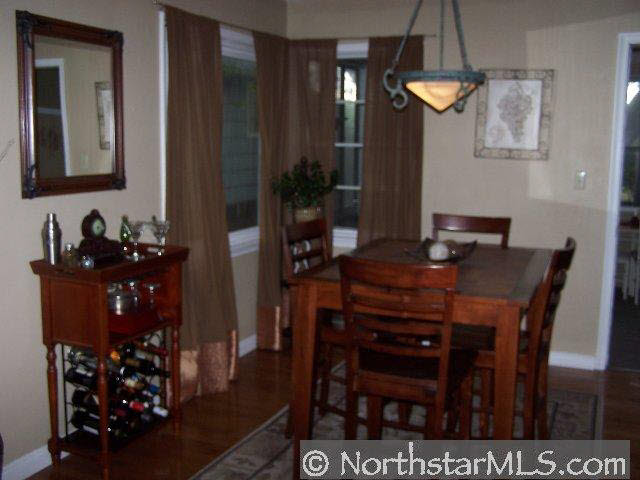 431 16th Avenue Southwest Rochester, MN 55902 - Photo 3 of 10
