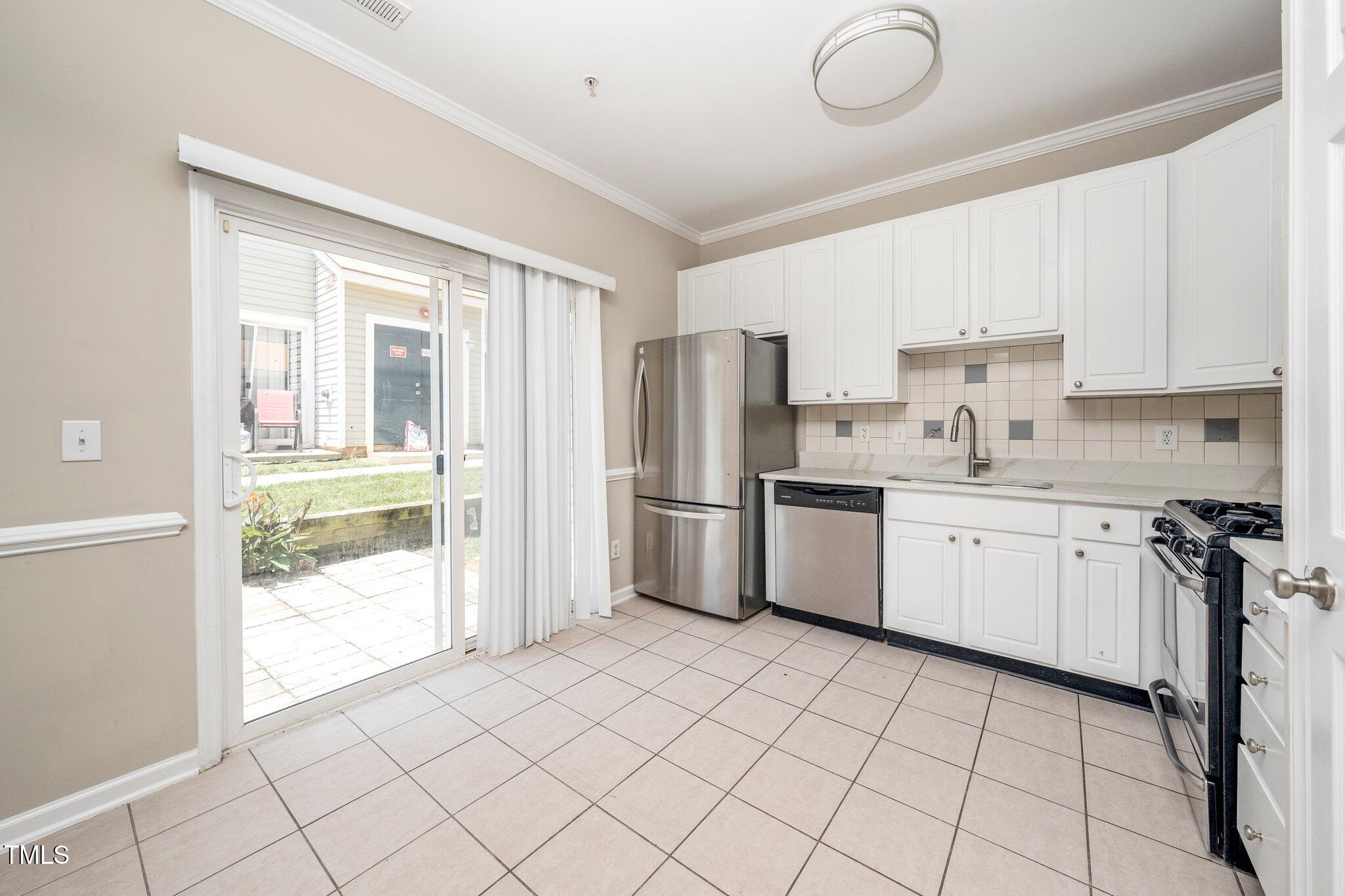 2221 Valley Edge Drive, Unit 100 Raleigh, NC 27614 - Photo 7 of 25 7-web-or-mls-2221 Valley Edge-8