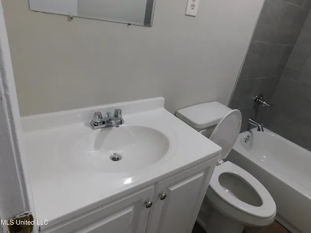 $1,575 | 2775 Normandy Cove, Horn Lake, MS 38637