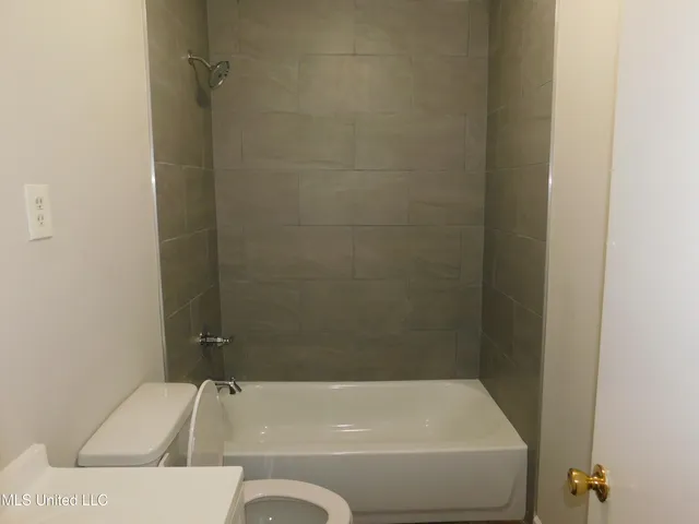 $1,575 | 2775 Normandy Cove, Horn Lake, MS 38637