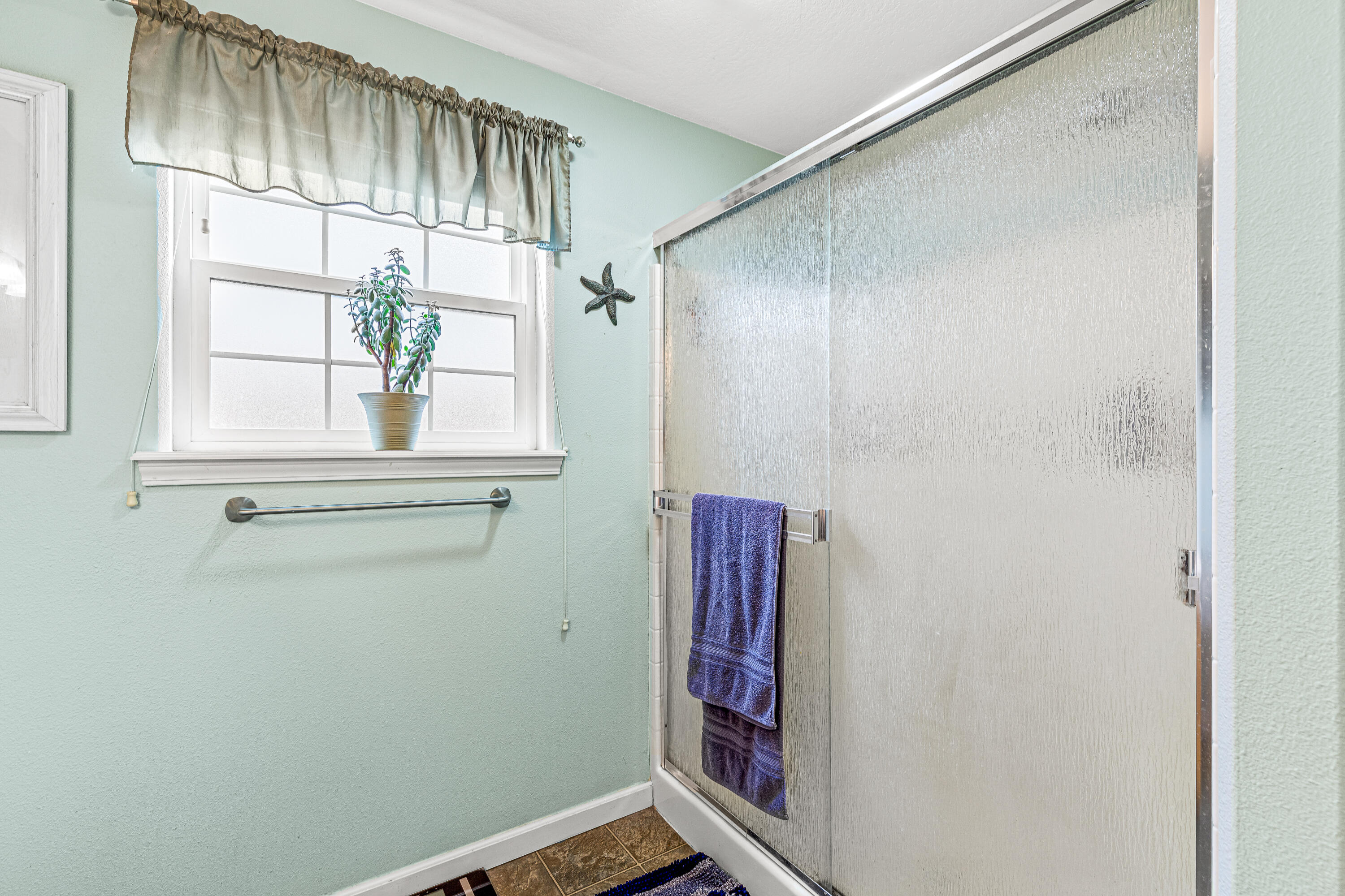951 Ridgeview Drive Eagle Point, OR 97524 - Photo 19 of 37 9R9A0589