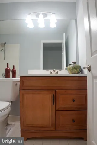 $2,600 | 2816 Emma Lee Street, Unit 301, Falls Church, VA 22042