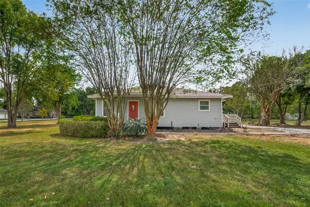 $2,350 | 6928 Apache Street, Houston, TX 77028