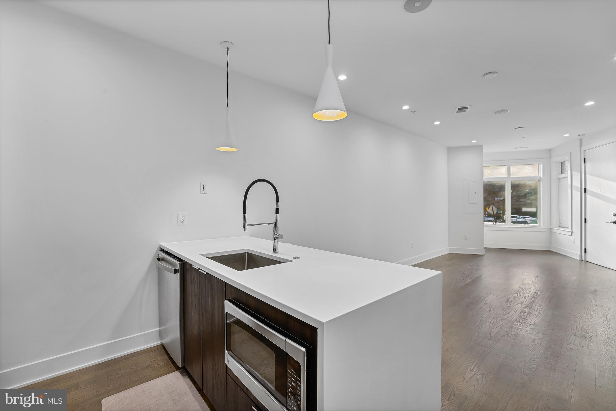1220 Potomac Avenue Southeast, Unit 3 Washington, DC 20003 - Photo 8 of 26