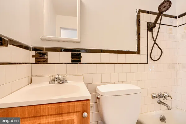 $1,200 | 5626 Midwood Avenue, Unit 1, Baltimore, MD 21212