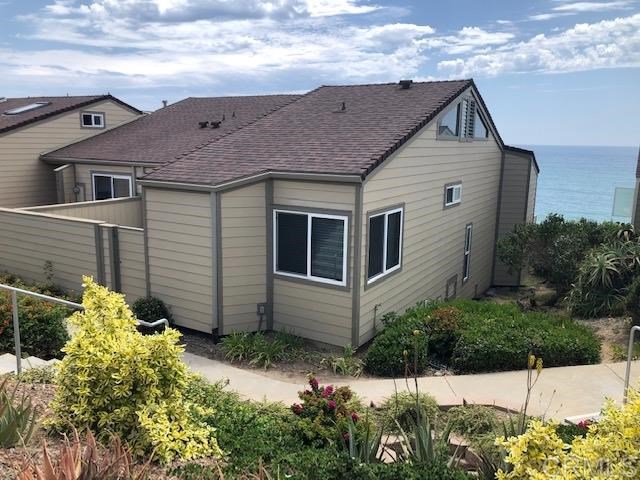 1852 Parliament Road Encinitas, CA 92024 - Photo 2 of 25