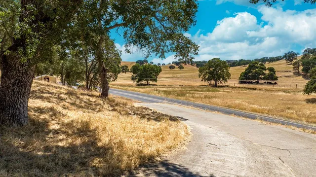 $399,000 | 6675 Jenny Lind Road, Valley Springs, CA 95252