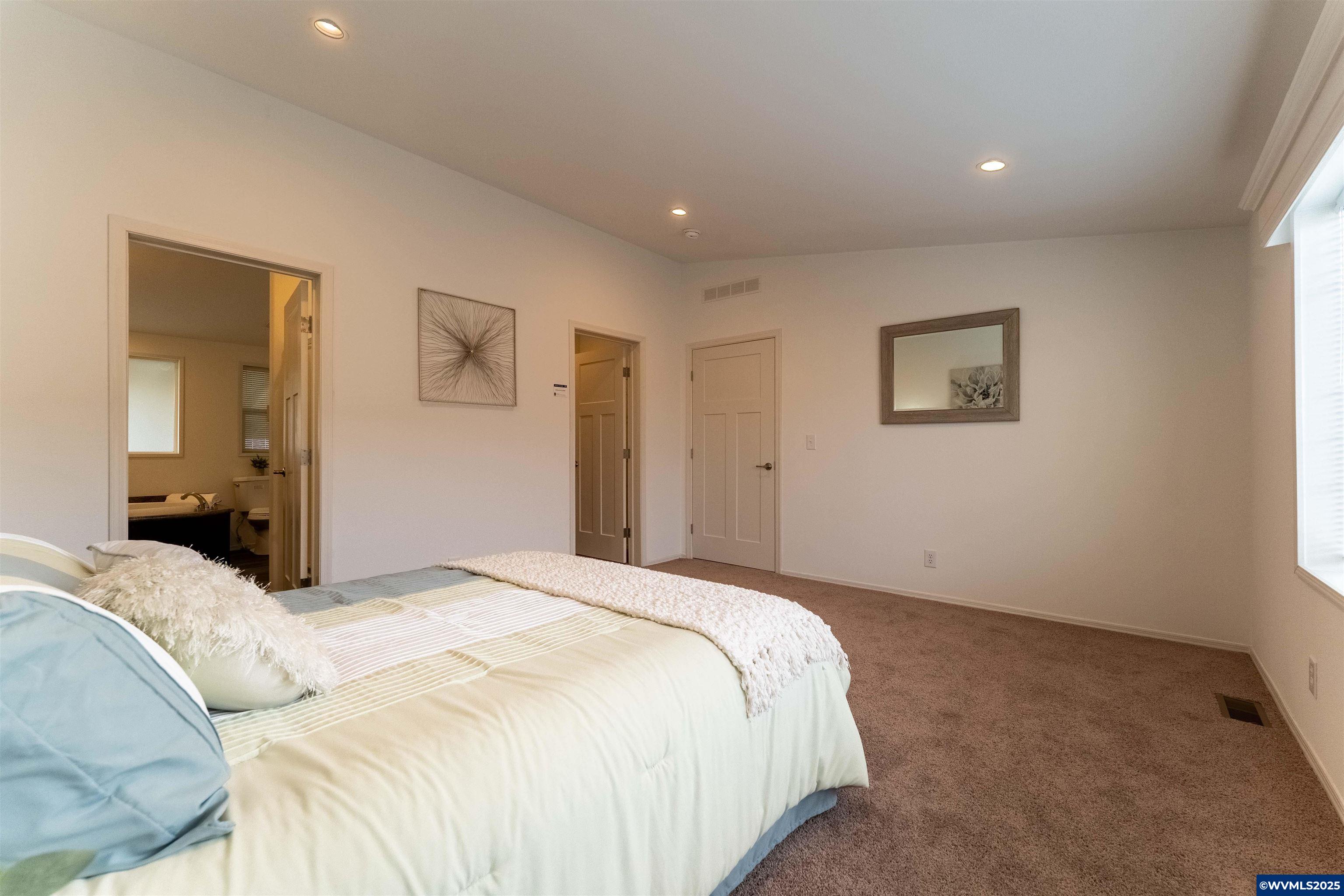 200 Market Street, Unit 218 Lebanon, OR 97355 - Photo 39 of 45